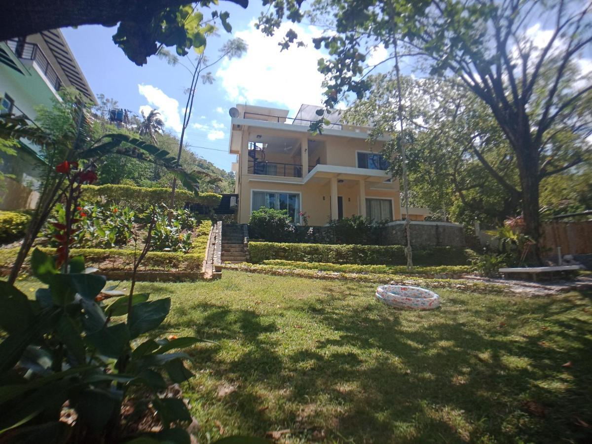 Amami Beachfront Villa With Private Beach Puerto Galera Exterior photo