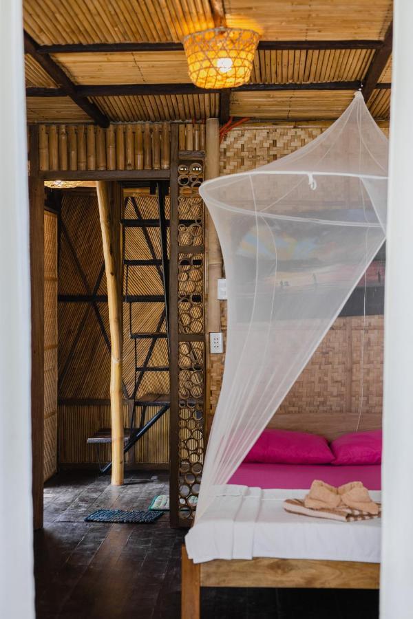 Amami Beachfront Villa With Private Beach Puerto Galera Exterior photo