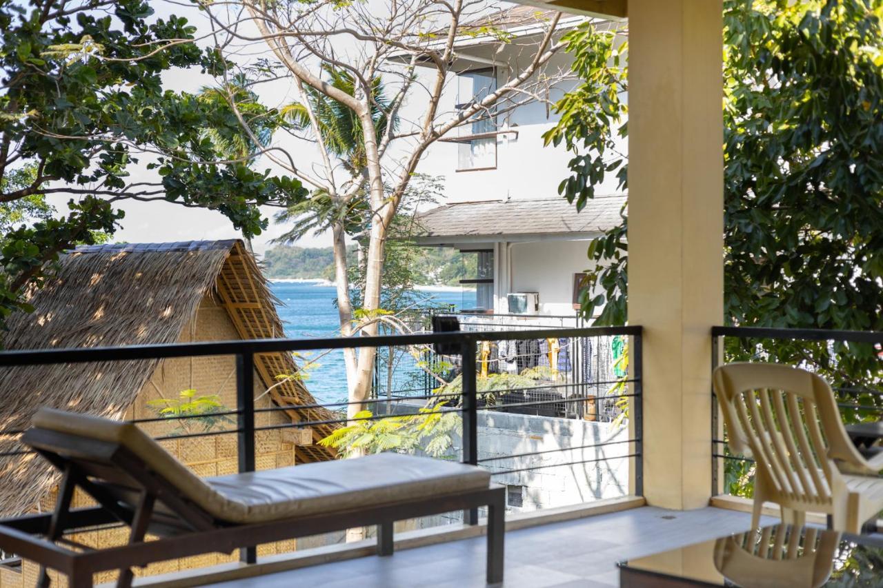 Amami Beachfront Villa With Private Beach Puerto Galera Exterior photo
