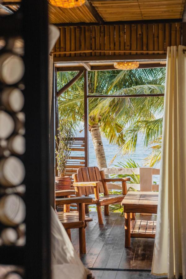 Amami Beachfront Villa With Private Beach Puerto Galera Exterior photo