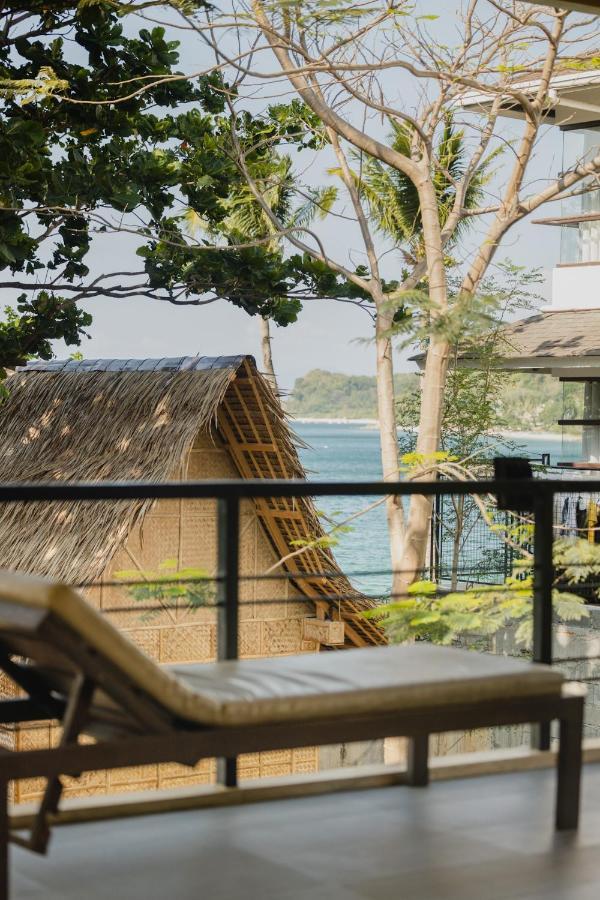 Amami Beachfront Villa With Private Beach Puerto Galera Exterior photo